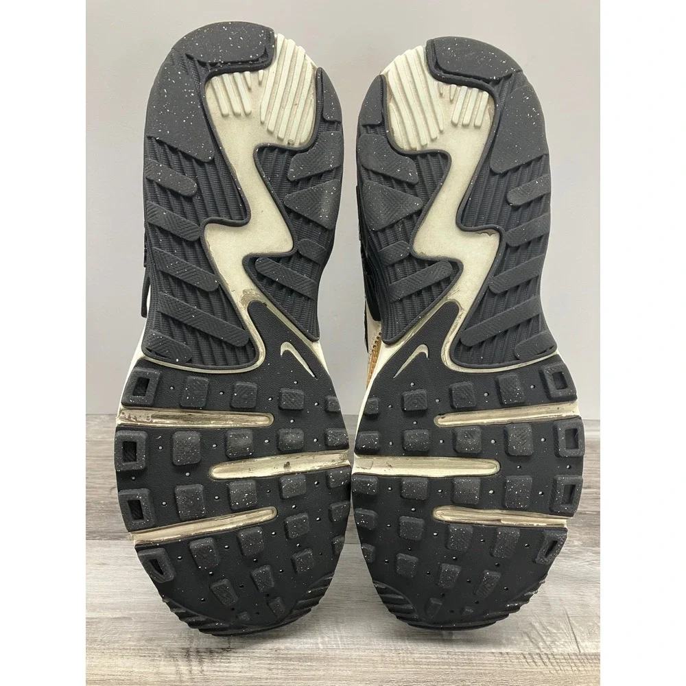 Nike Air Max Excee Womens 8.5 Sail Black Metallic Gold Sneakers DZ2619-001 - Picture 5 of 7